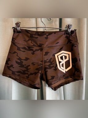Born Primitive Camo Shorts XS Green Camouflage Gym Workout Athletic